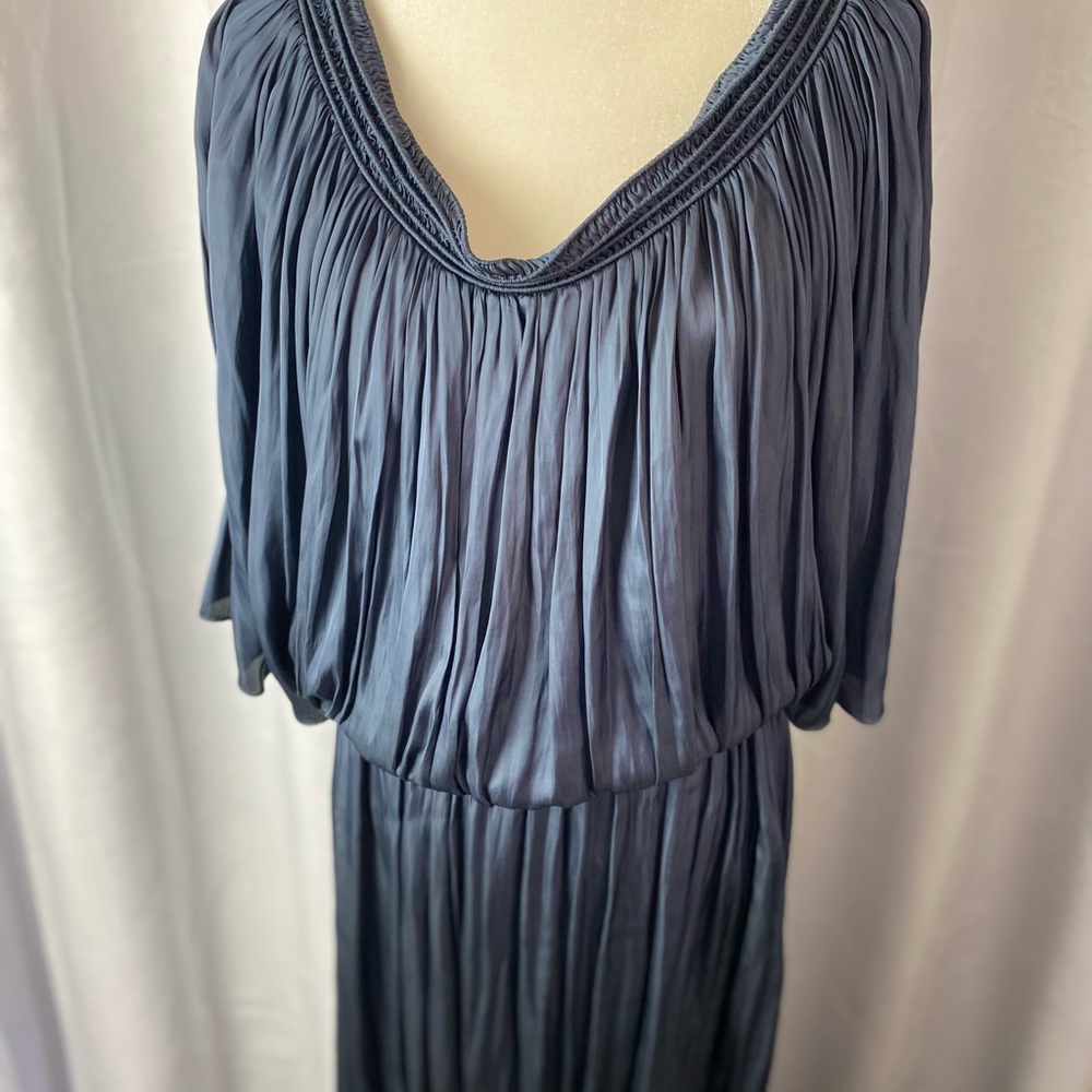 HALSTON goddess dress. - Picture 3 of 16